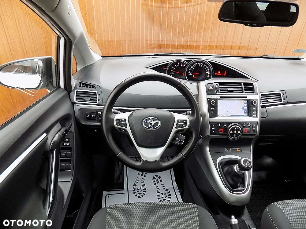 Toyota Verso 1.6 D-4D 5-Sitzer Start/Stop Executive - 14