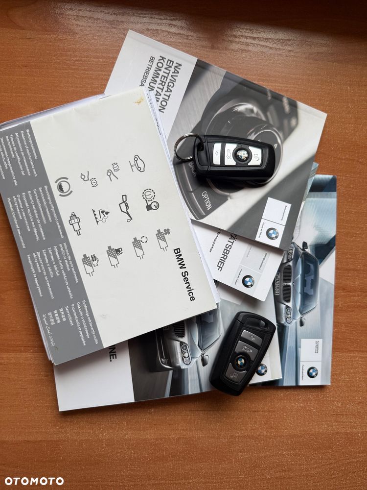BMW Seria 5 520d - 34