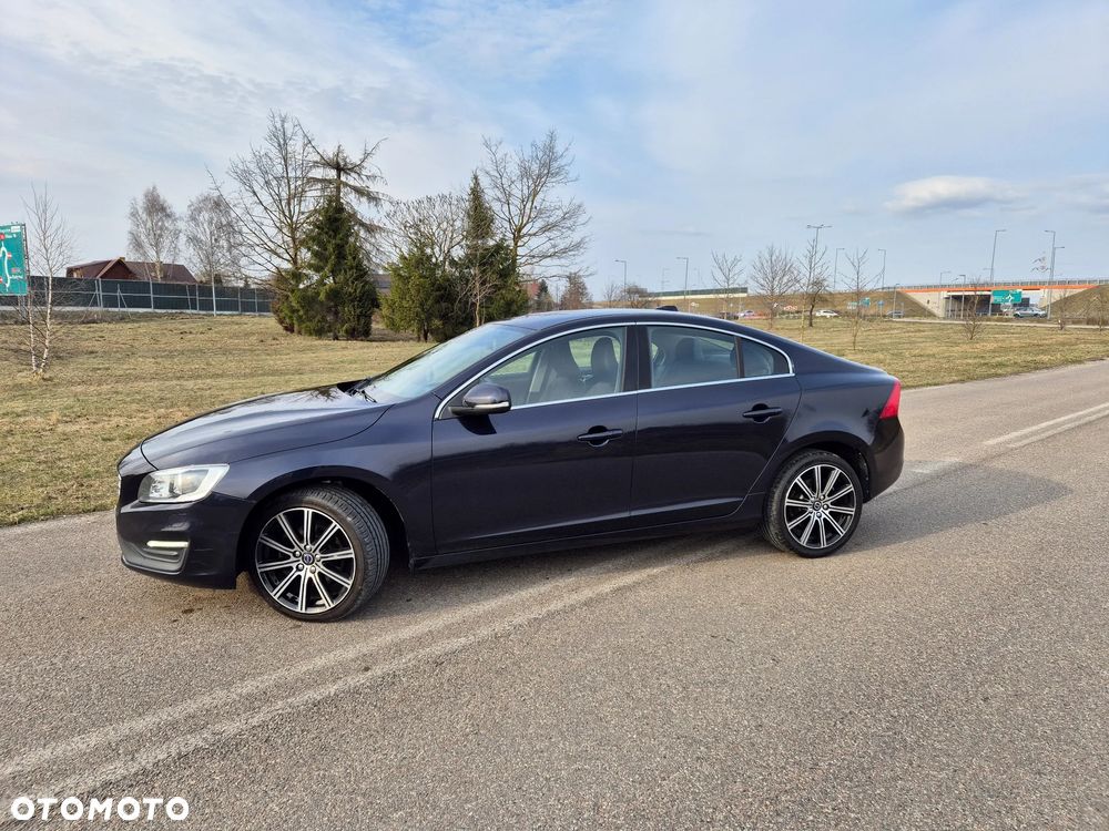 Volvo S60 D2 Momentum - 10