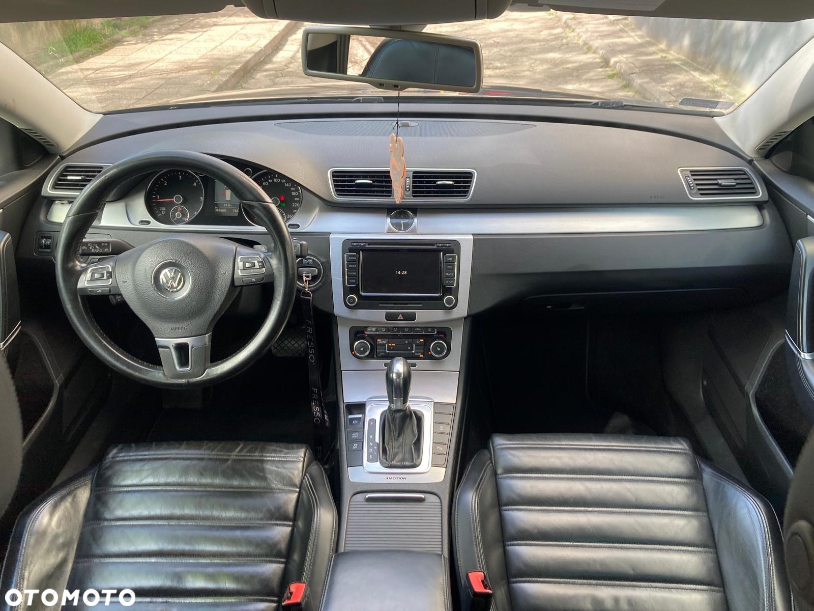 Volkswagen Passat 2.0 TDI 4Mot Highline DSG - 9