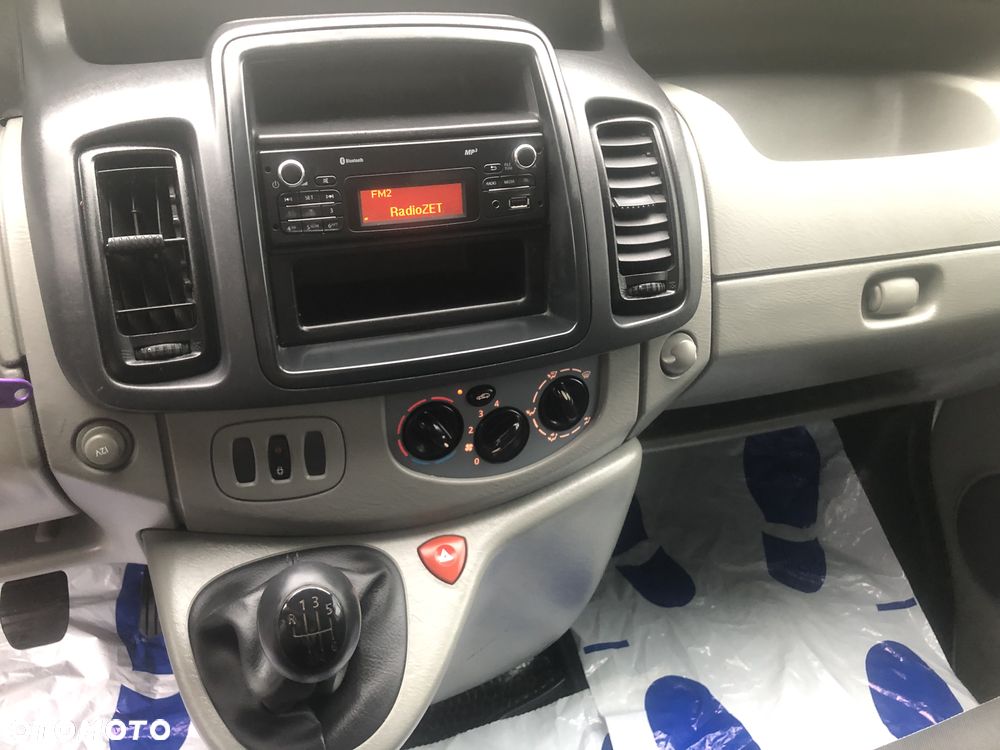 Opel VIVARO - 14