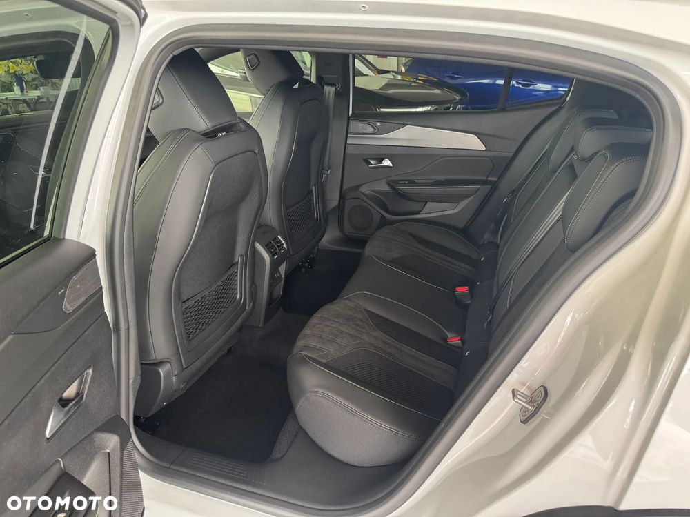 Peugeot 408 1.2 PureTech mHEV GT Exclusive S&S e-DCS6 - 10