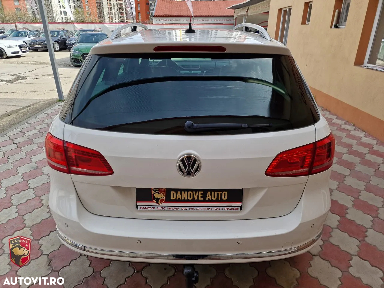 Volkswagen Passat Variant 2.0 TDI DSG BlueMotion Technology Comfortline - 10