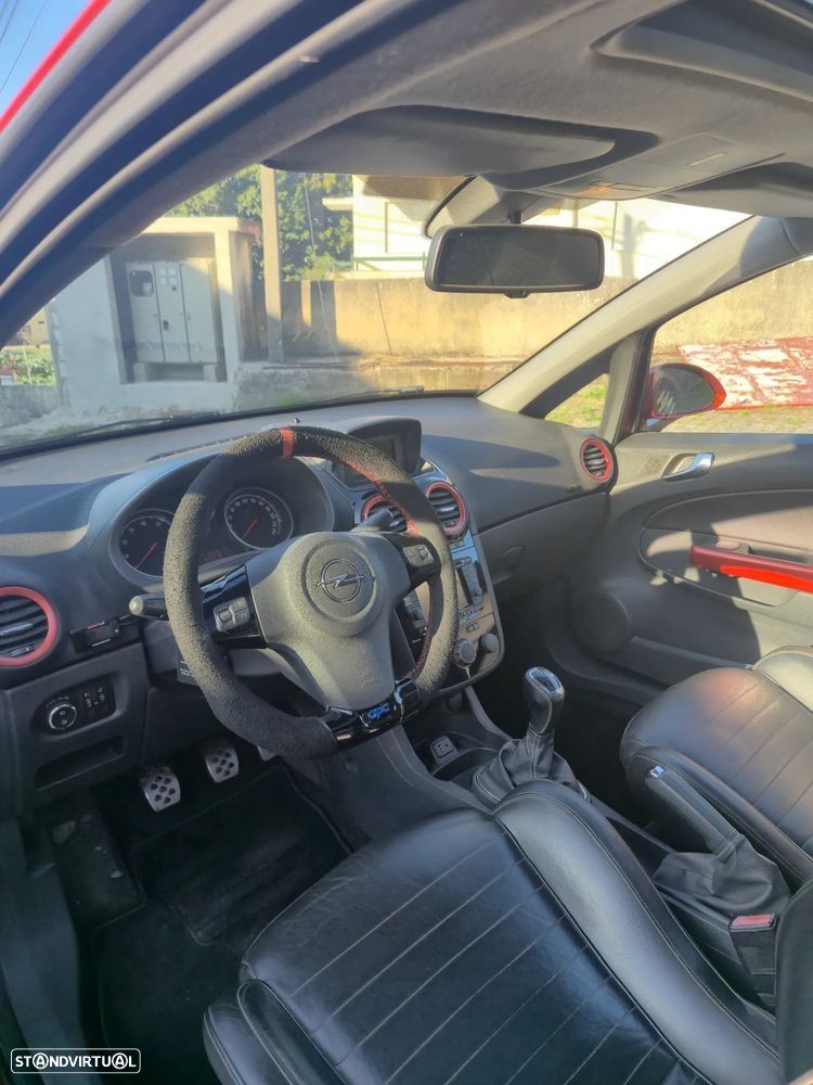 Opel Corsa 1.6 Turbo OPC Nürburgring Edition - 8