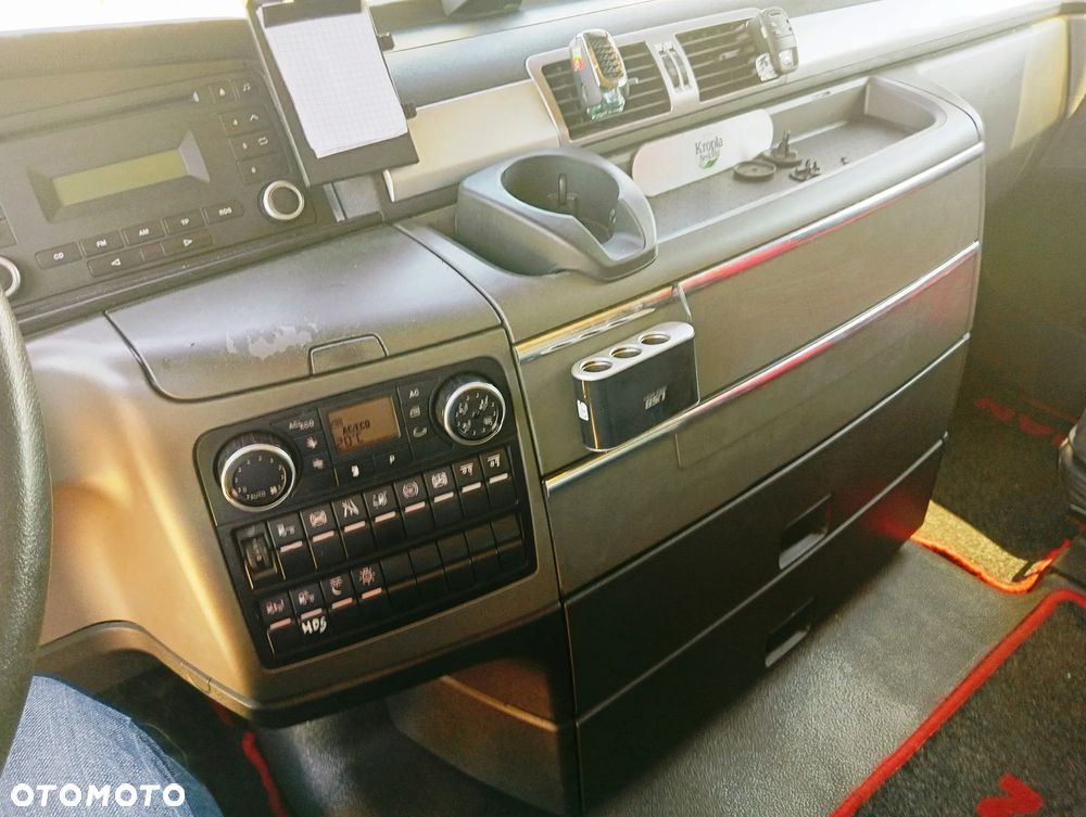 MAN TGX 26.400 6x2-2 LL - 11