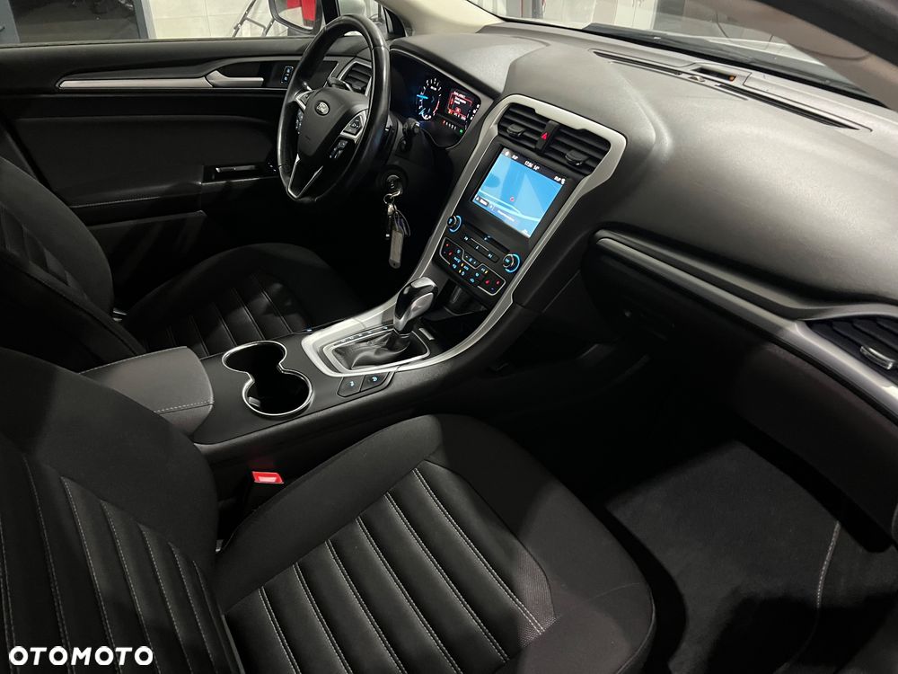 Ford Mondeo - 25