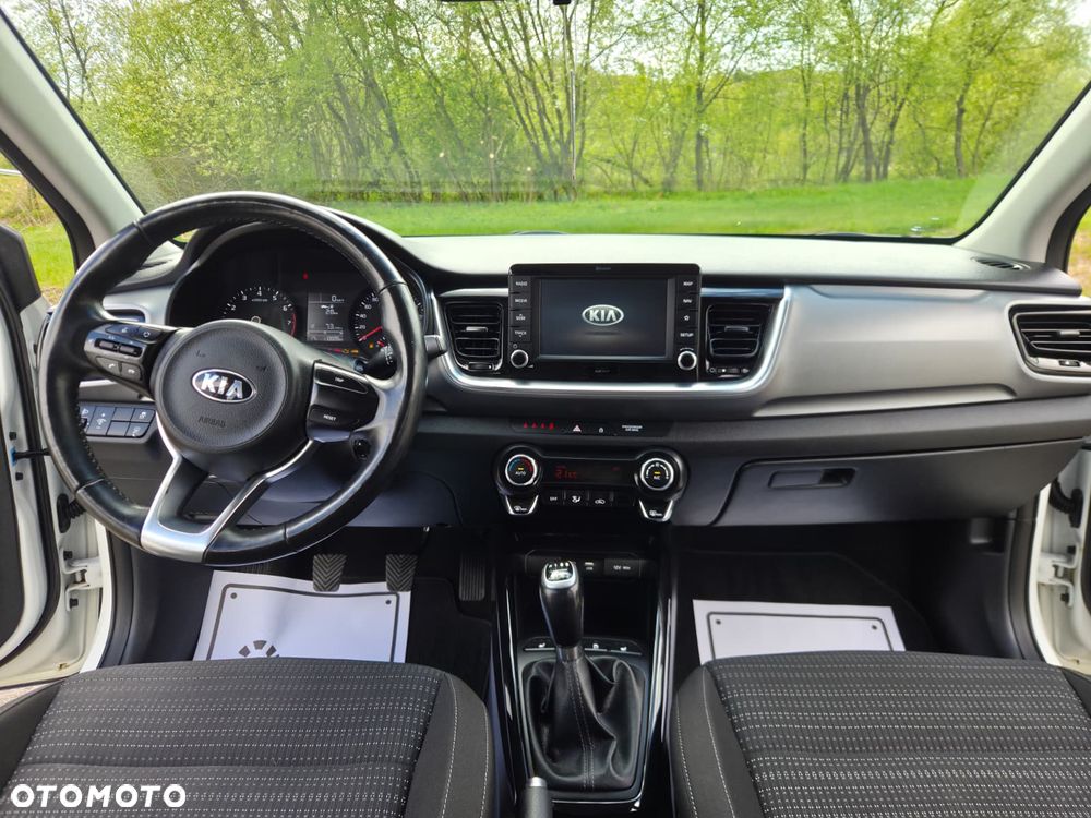 Kia Stonic 1.4 L - 13