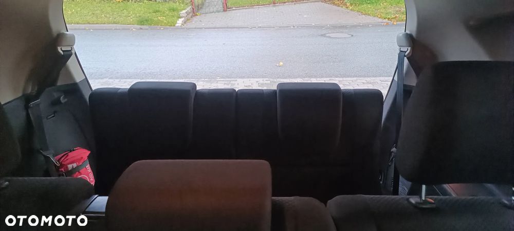 Toyota Corolla Verso 2.2 D-4D Sol + 7os - 13