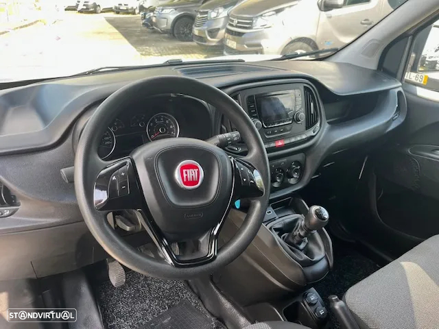Fiat DOBLO 1.6 MAXI XL 105cv - 9