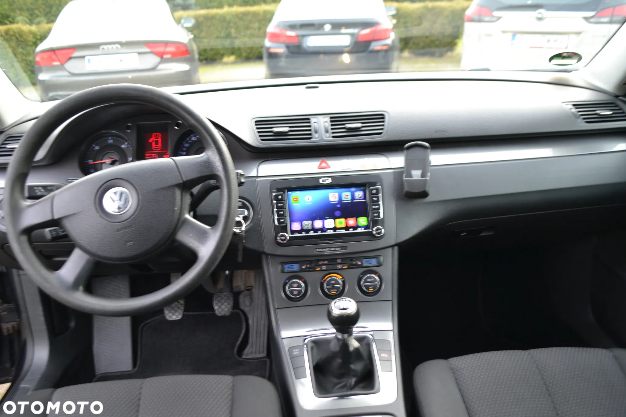 Volkswagen Passat 1.9 TDI Sportline - 12