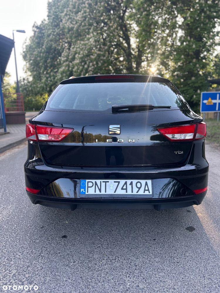 Seat Leon 1.6 TDI Style S&S DSG - 2