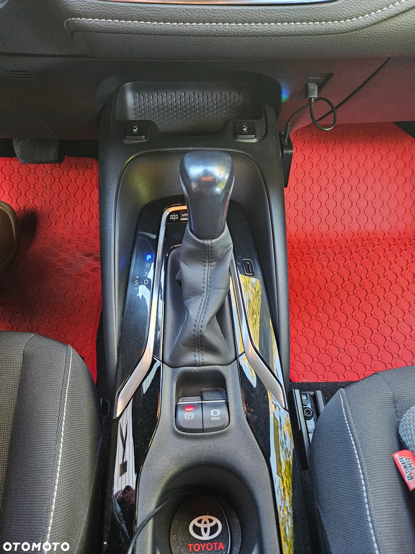 Toyota Corolla 2.0 Hybrid Comfort - 22