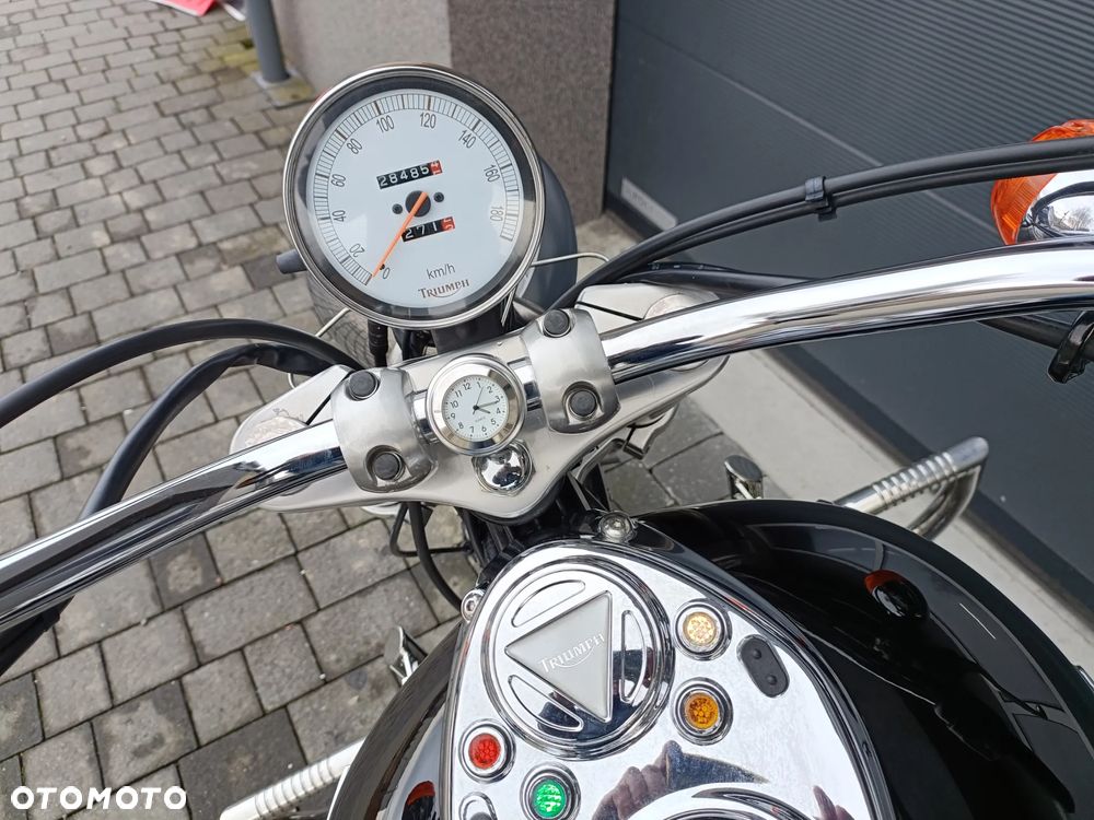 Triumph America - 10