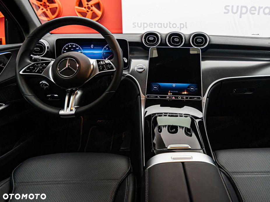 Mercedes-Benz GLC - 9