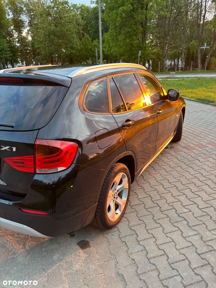 BMW X1 sDrive18i - 16