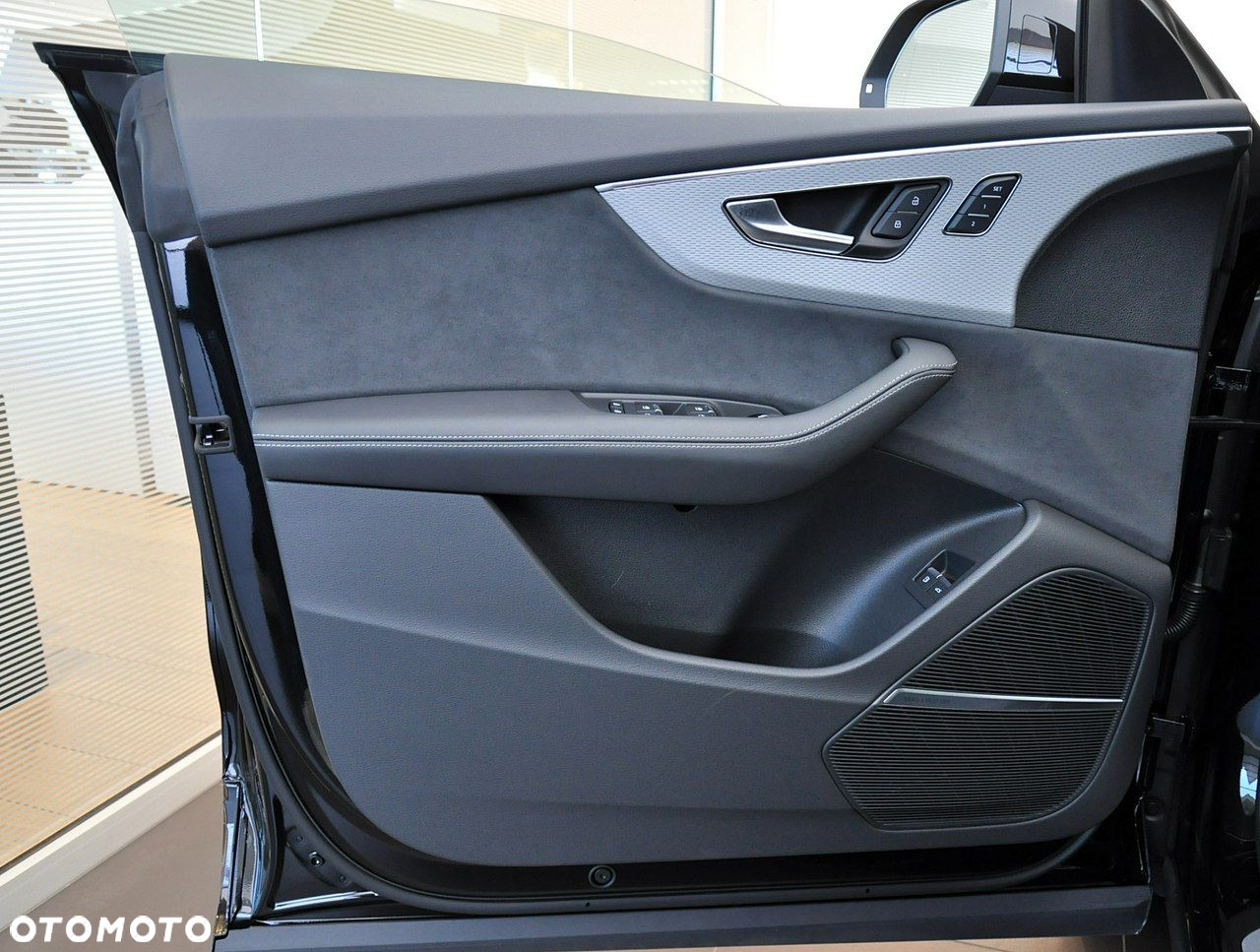 Audi Q8 - 15