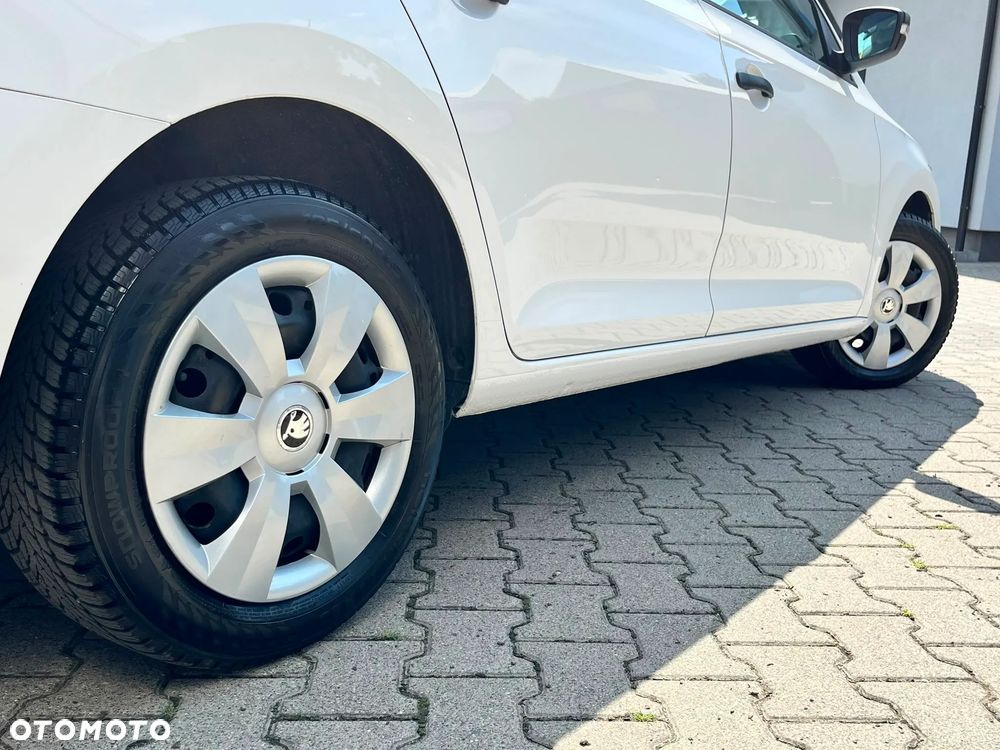 Skoda RAPID 1.0 TSI Active - 23