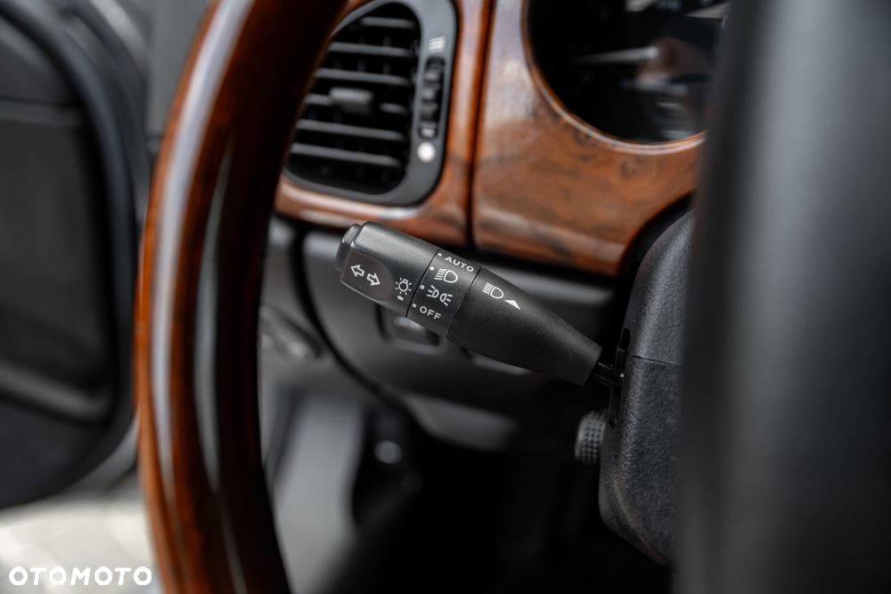 Jaguar XK8 - 25