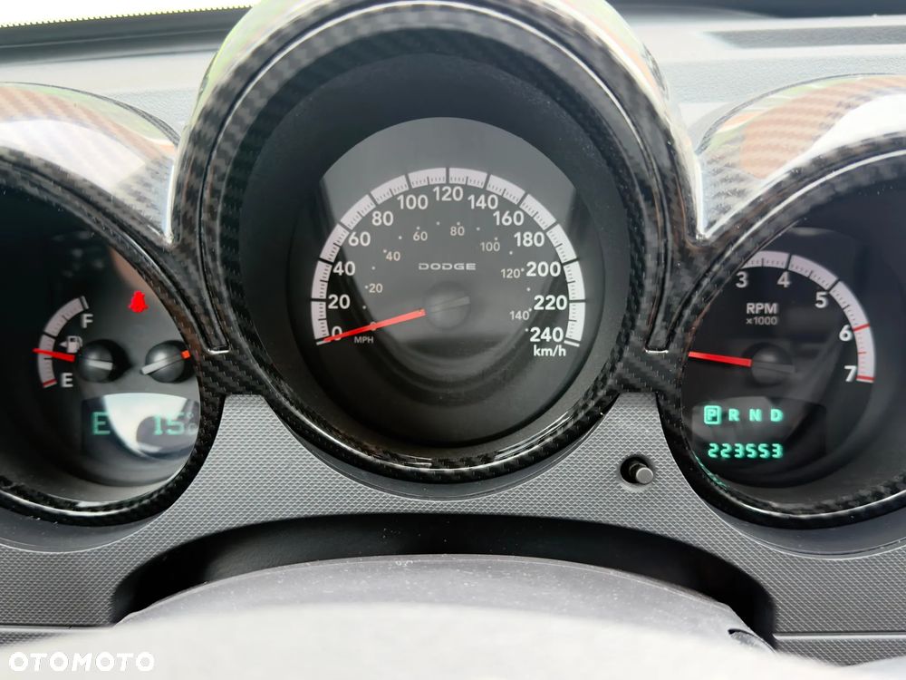 Dodge Nitro 4.0 V6 RT - 29