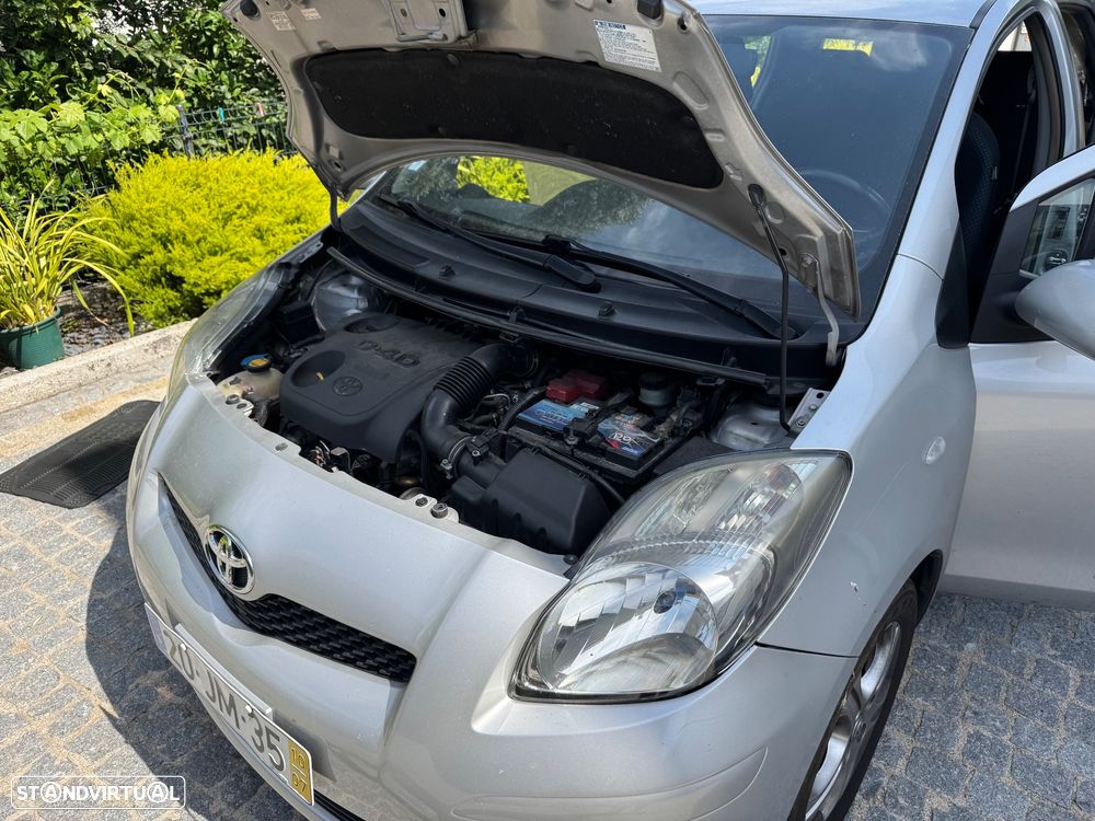 Toyota Yaris 1.4 D-4D Comfort+AC+VSC - 10