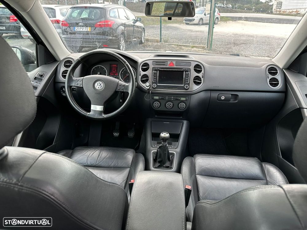 VW Tiguan 2.0 TDI Sport 4Motion - 12