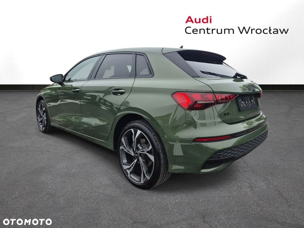 Audi A3 Sportback - 4