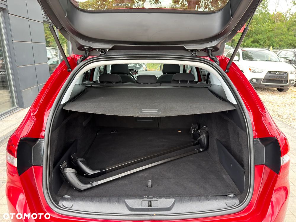 Peugeot 308 1.6 BlueHDi Allure S&S - 25