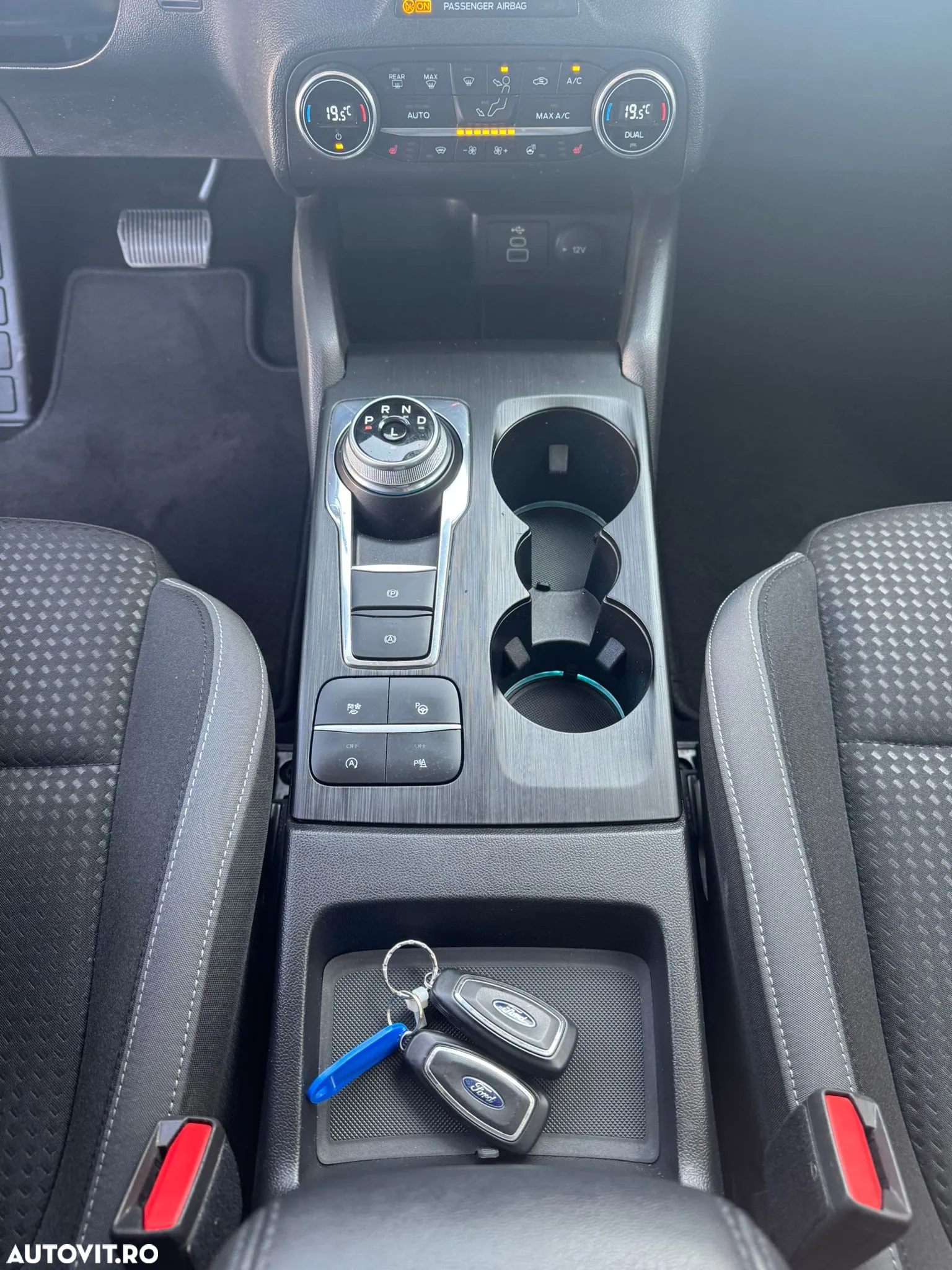 Ford Focus - 12
