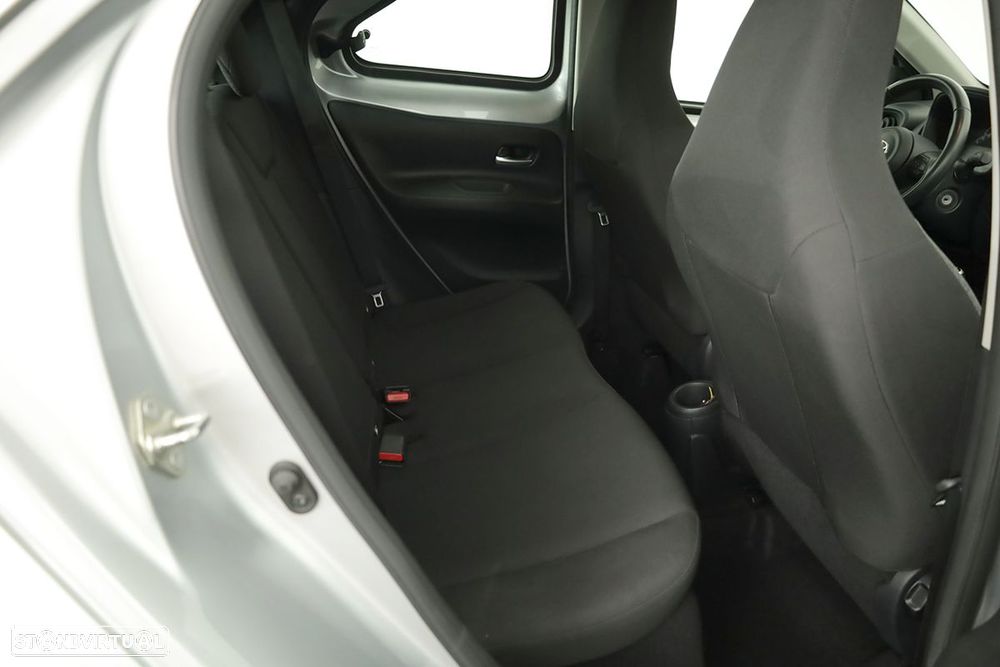 Toyota Aygo 1.0 X-Play - 20