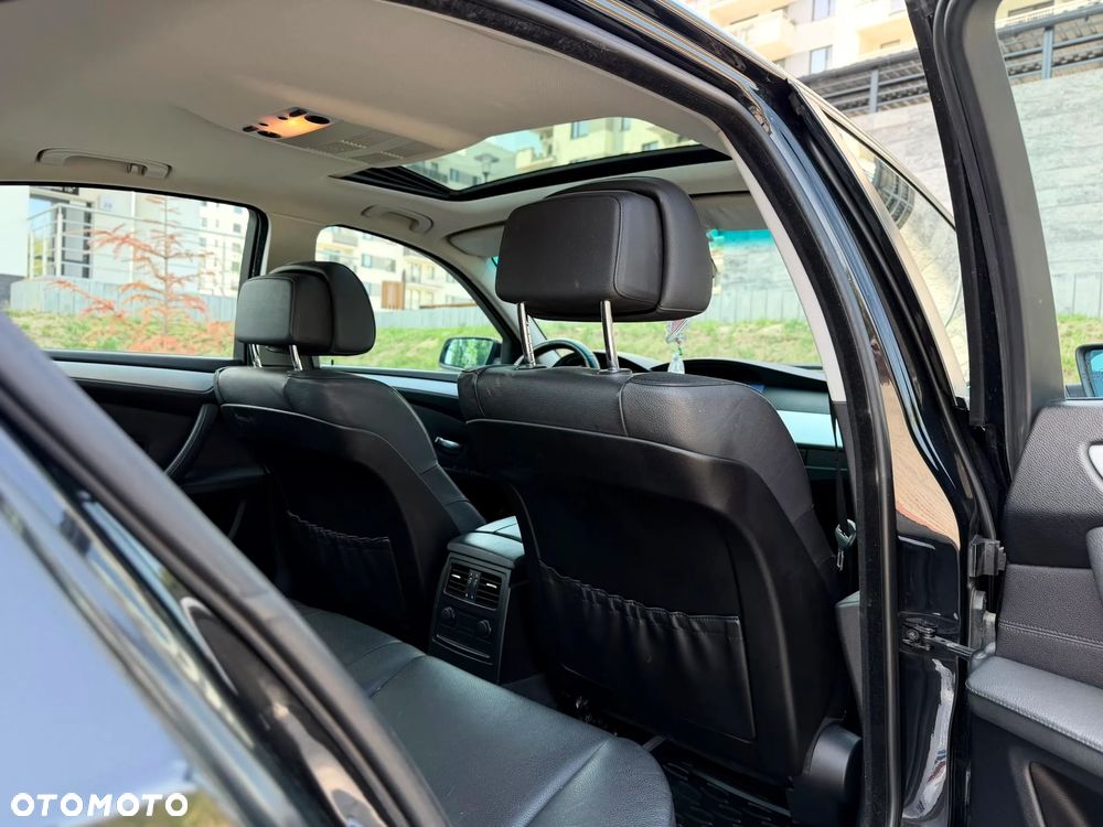 BMW Seria 5 520d Edition Lifestyle - 11