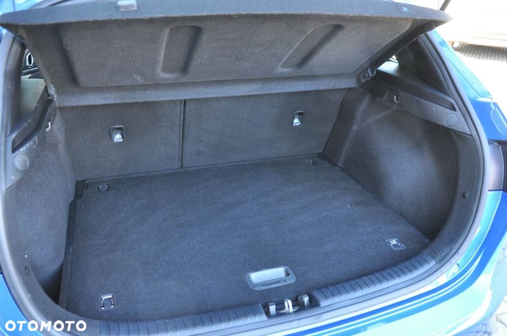 Kia Ceed 1.4 T-GDI L Business Line DCT - 25