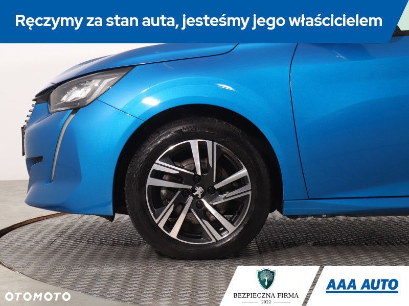Peugeot 208 - 17