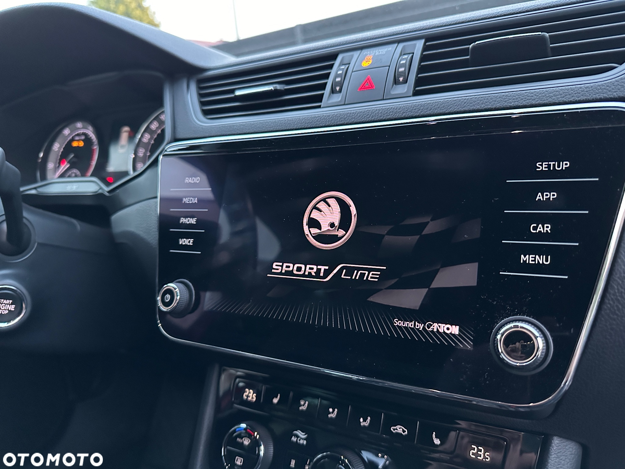 Skoda Superb 2.0 TSI Sportline DSG - 17