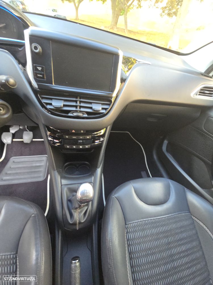 Peugeot 208 1.6 THP XY - 23