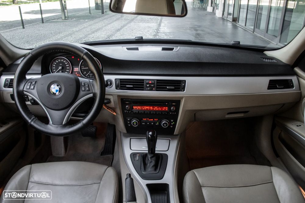 BMW 320 d Auto - 36