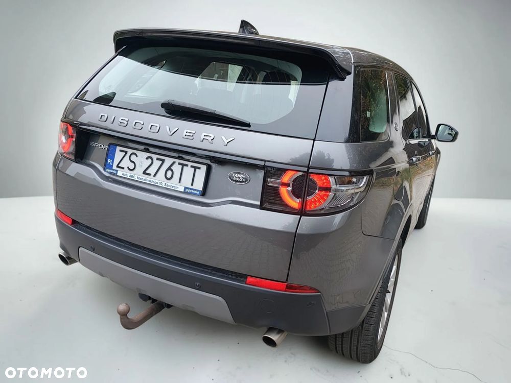Land Rover Discovery Sport 2017 photo 4