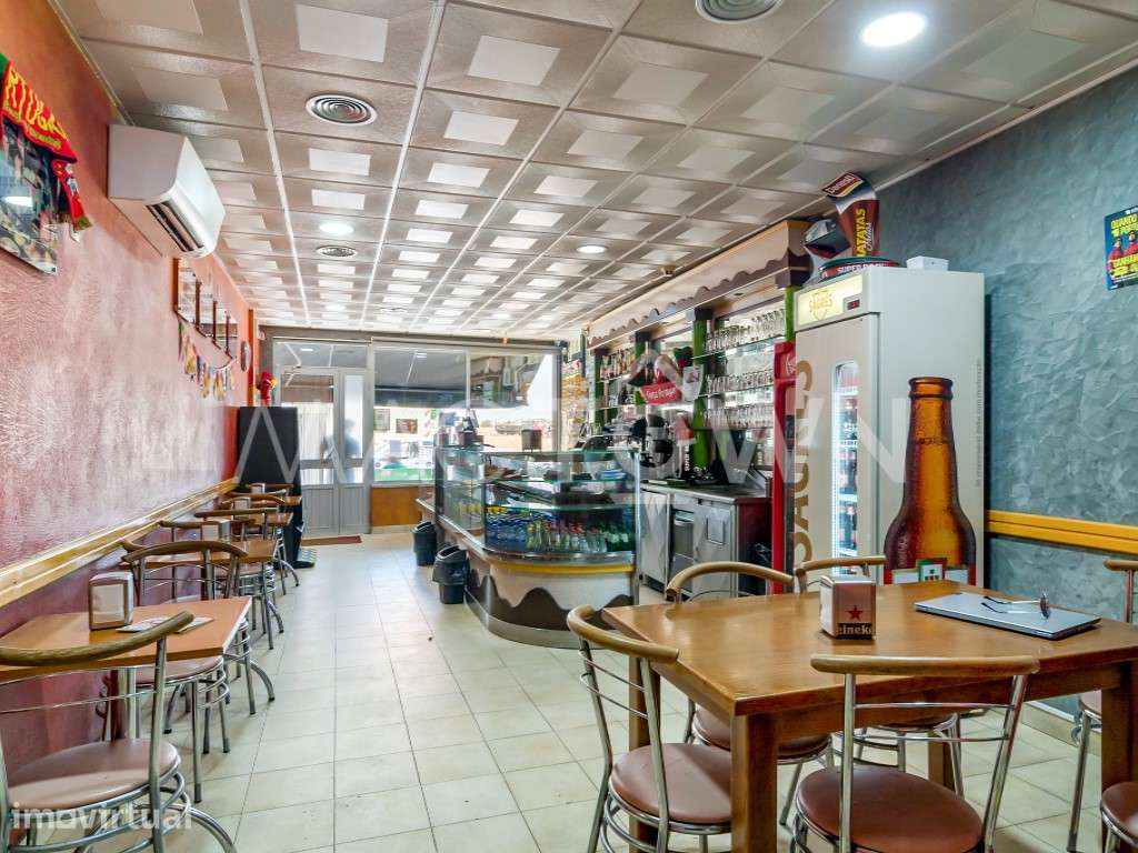Espaço Comercial Totalmente Equipado e Operacional - Grande imagem: 2/5