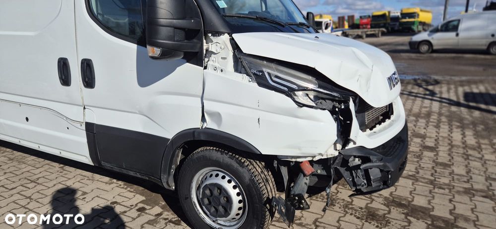 Iveco DAILY 35-S18 - 25