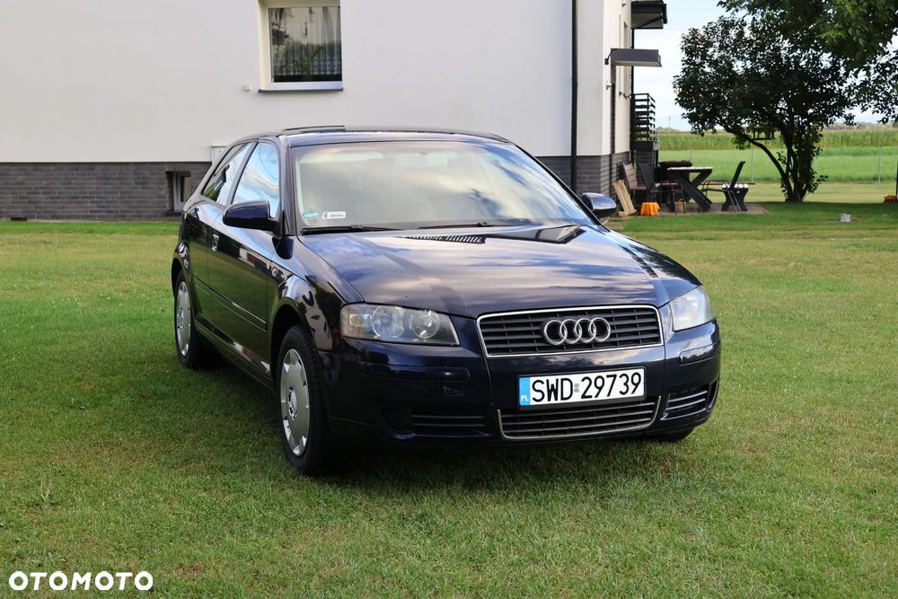 Audi A3 3-drzwiowe 1.6 Attraction - 3