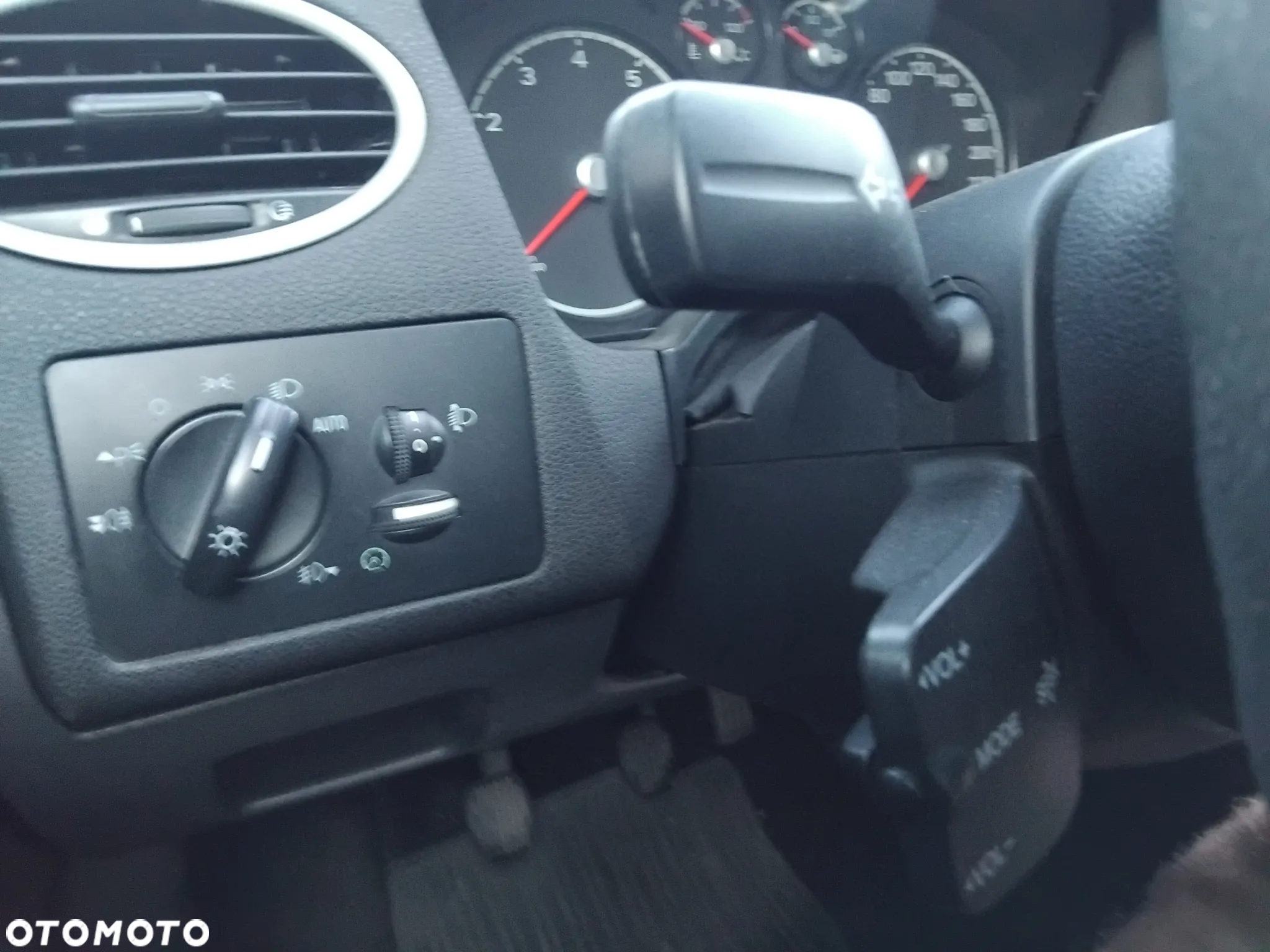 Ford Focus - 13