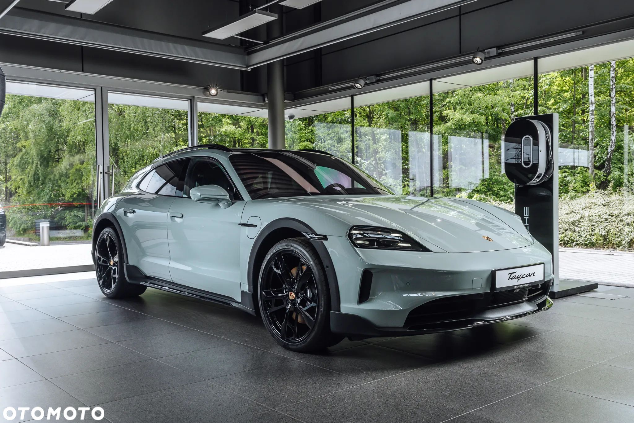 Porsche Taycan - 1