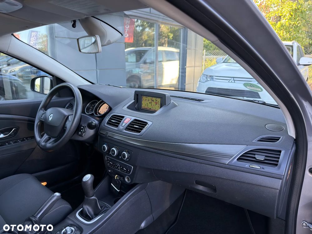 Renault Megane 1.6 16V Authentique - 9