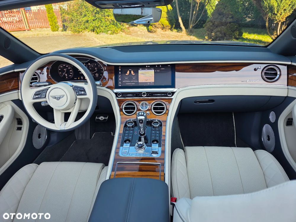 Bentley Continental GT - 18