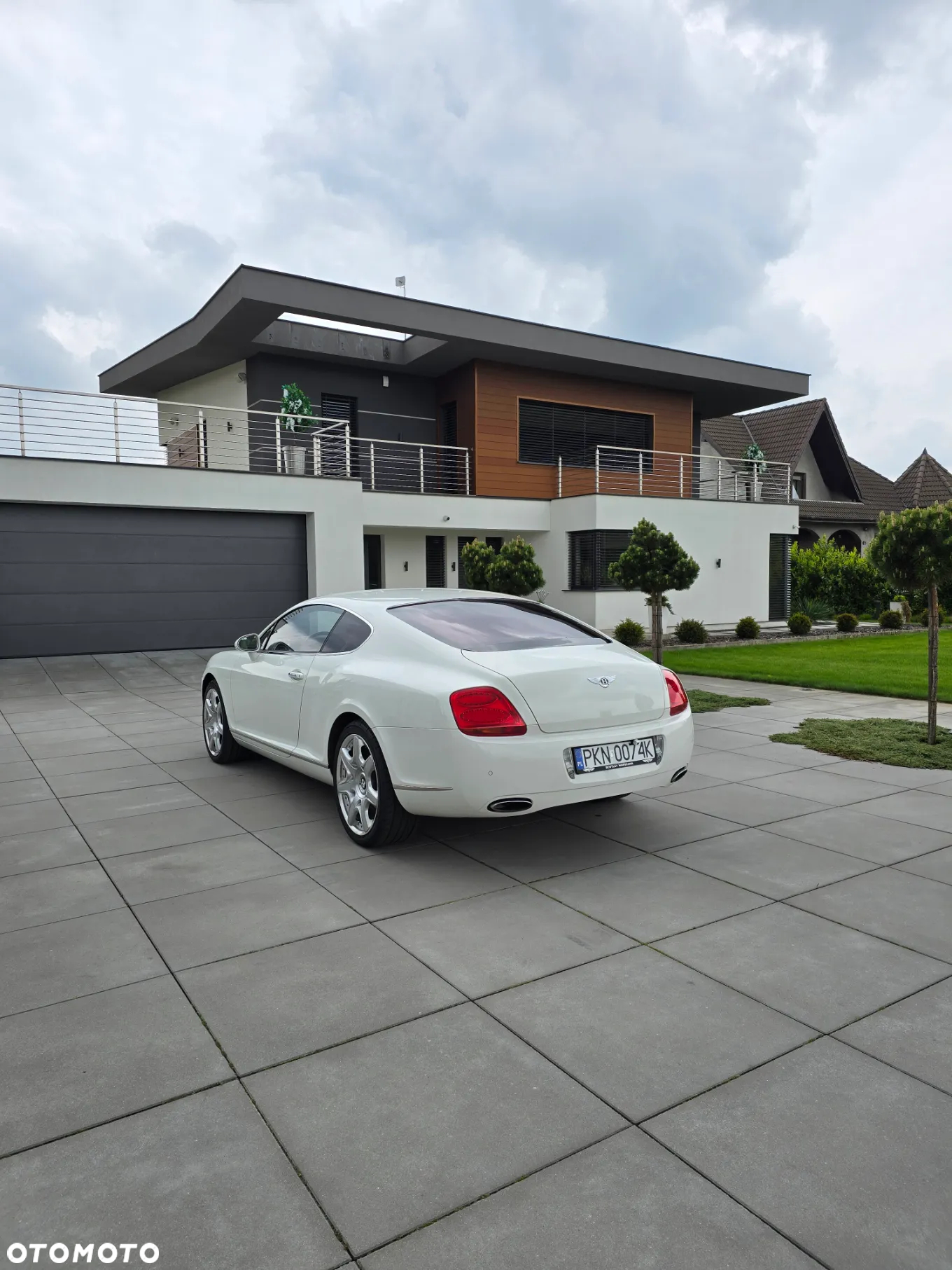 Bentley Continental GT Standard - 4