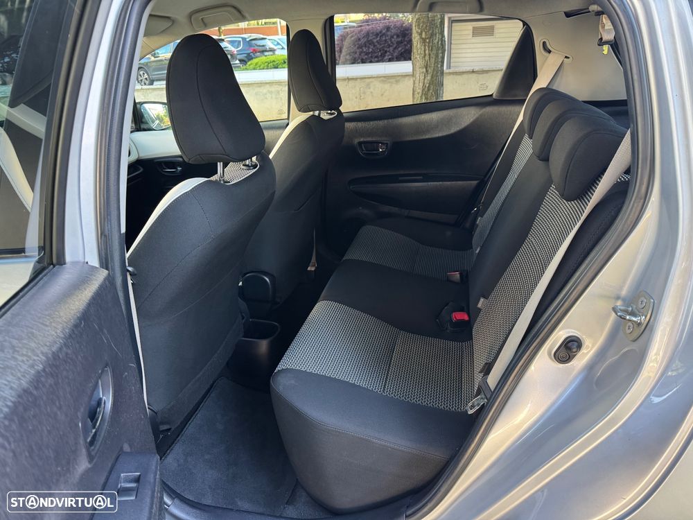 Toyota Yaris 1.4 D-4D Sport+P.Techno +Navi - 5