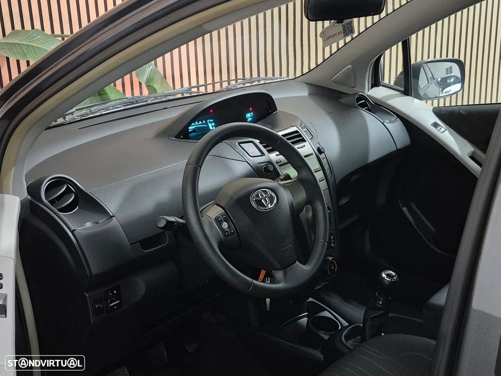 Toyota Yaris 1.0 VVT-i Comfort - 13