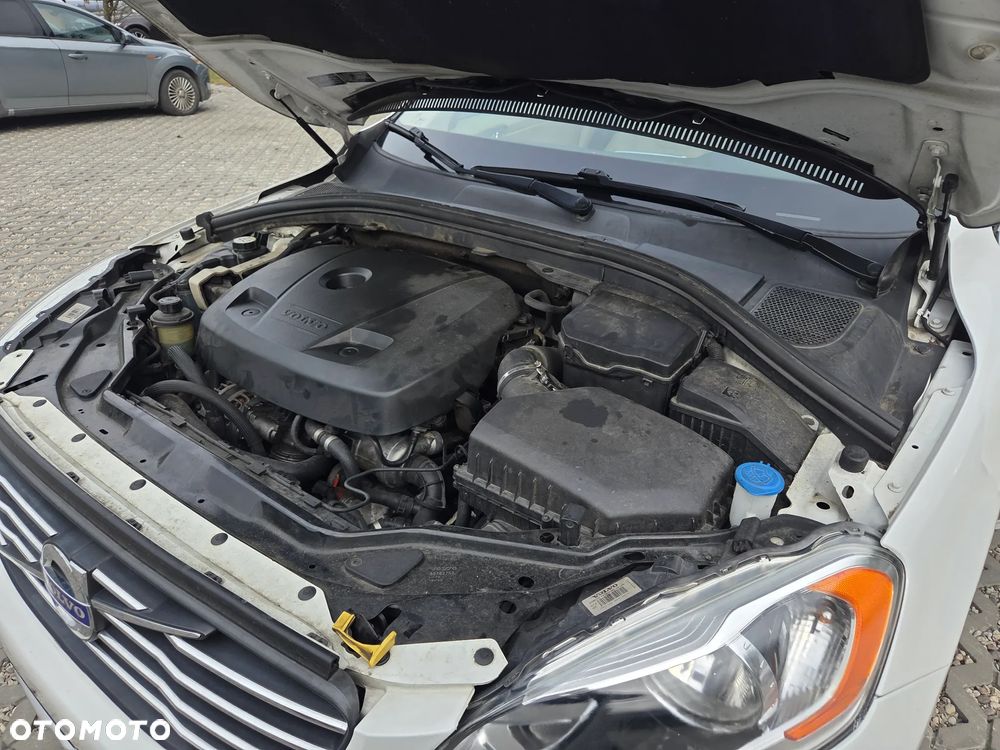Volvo XC 60 T5 Drive-E Momentum - 21
