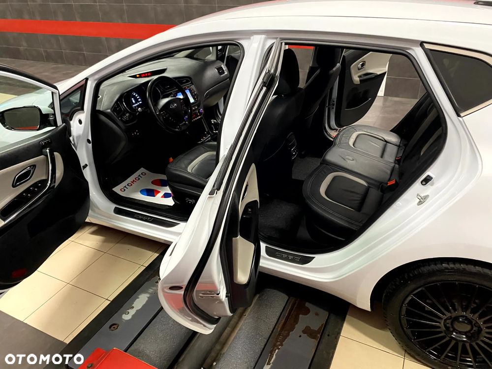 Kia Ceed 1.6 GDI Platinum Edition - 20