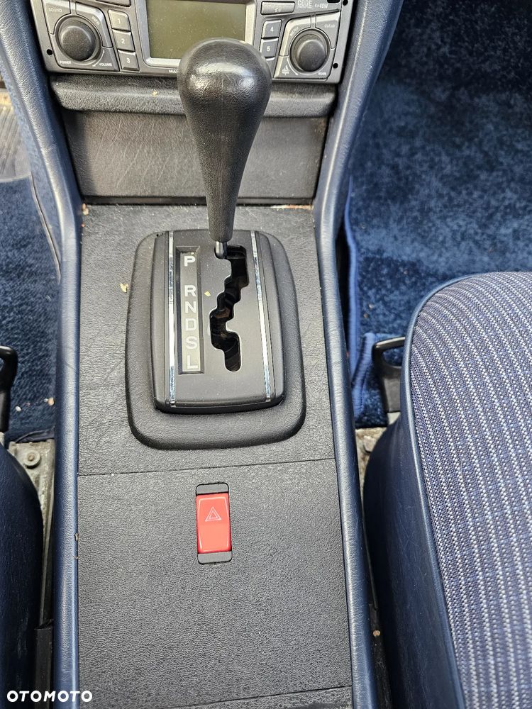 Mercedes-Benz W123 - 23