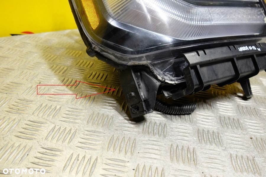 GMC SIERRA 2016-2018 REFLEKTOR LAMPA XENON R USA - 6